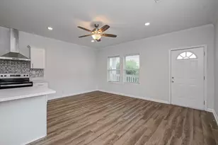 2617 Avenue L, Galveston, TX 77550 - Photo 29