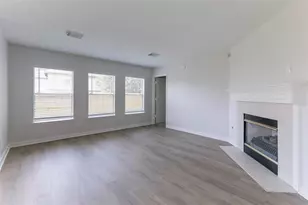 16711 Hollow Ridge Rd, Houston, TX 77053 - Photo 9