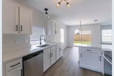 16711 Hollow Ridge Road, Houston, TX 77053 - Photo 5