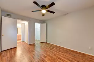 9350 Country Creek Dr, Houston, TX 77036 - Photo 17