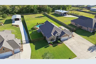 15314 Icet Creek Ave, Mont Belvieu, TX 77523 - Photo 3
