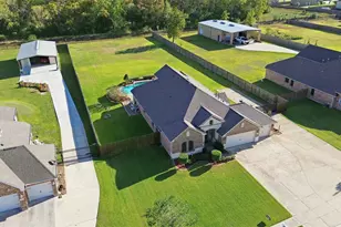 15314 Icet Crk Ave, Mont Belvieu, TX 77523 - Photo 3