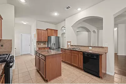 1912 Hill Manor Drive, Conroe, TX 77304 - Photo 11