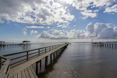 2414 Avenue P, Dickinson, TX 77539 - Photo 45