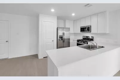 15671 Plum Brook Drive, Conroe, TX 77303 - Photo 7