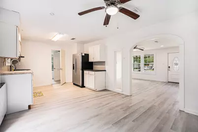 1903 Little Street, La Marque, TX 77568 - Photo 9