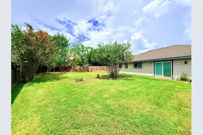 2410 Point Comfort Court, Webster, TX 77598 - Photo 19
