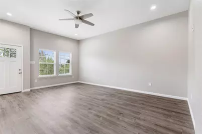 1319 E 35th Street #B, Houston, TX 77022 - Photo 9