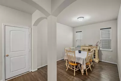 10423 Rochester Hills Lane, Tomball, TX 77375 - Photo 5