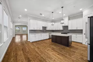 1118 E 24th St, Houston, TX 77009 - Photo 5