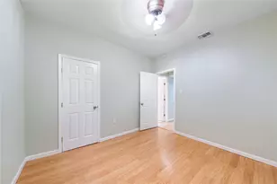 2100 Tanglewilde St, Houston, TX 77063 - Photo 17