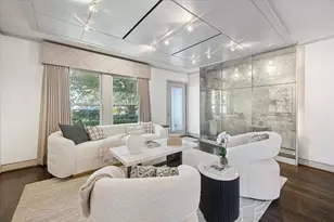 230 E 25th St, Houston, TX 77008 - Photo 5