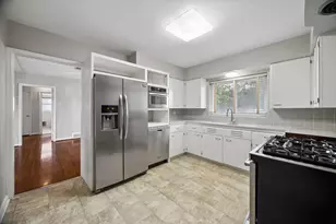 2327 Swift Blvd, Houston, TX 77030 - Photo 13