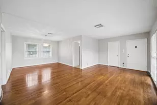 2327 Swift Blvd, Houston, TX 77030 - Photo 7