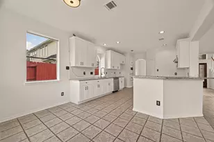 3804 Dunlavy Dr, Pearland, TX 77581 - Photo 11