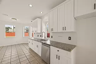 3804 Dunlavy Dr, Pearland, TX 77581 - Photo 13