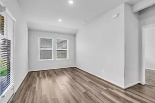 827 Cloverdale Dr, Rosharon, TX 77583 - Photo 9