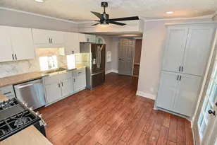 1031 Meyer St, Sealy, TX 77474 - Photo 13