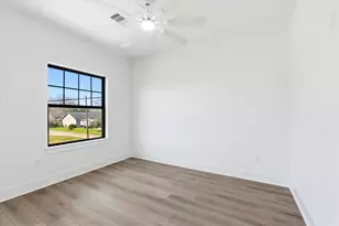 230 S Y St, La Porte, TX 77571 - Photo 7