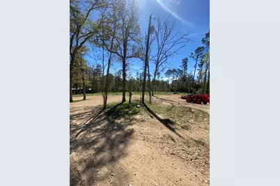 210 Mission, Onalaska, TX 77360 - Photo 3