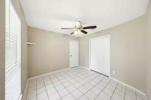 3354 Laurel Fork Dr, Houston, TX 77339 - Photo 9