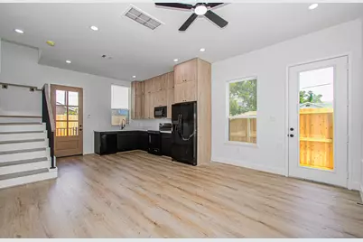 1308 Tarley Street #A, Houston, TX 77009 - Photo 7
