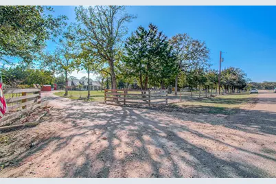 1779 County Road 151, Columbus, TX 78934 - Photo 39