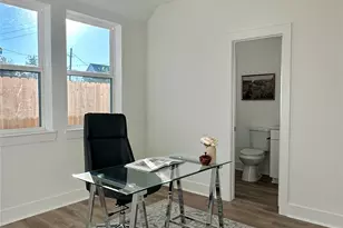 810 Elkhart St, Houston, TX 77091 - Photo 5