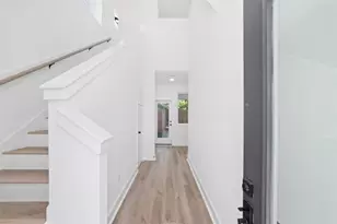 810 Elkhart St, Houston, TX 77091 - Photo 3