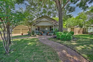 1026 Atchison St, Sealy, TX 77474 - Photo 1