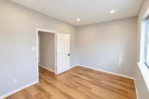 594 Sycamore Dr, Conroe, TX 77302 - Photo 9