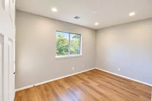 594 Sycamore Dr, Conroe, TX 77302 - Photo 13