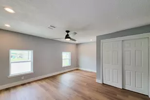 4538 Clover St, Houston, TX 77051 - Photo 19