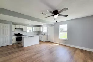 4538 Clover St, Houston, TX 77051 - Photo 7