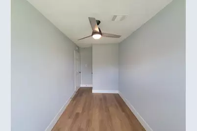 4538 Clover Street, Houston, TX 77051 - Photo 33