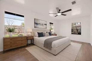 5763 Thrush Dr, Houston, TX 77033 - Photo 3