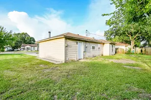 319 Rustic Dr, Pasadena, TX 77502 - Photo 23