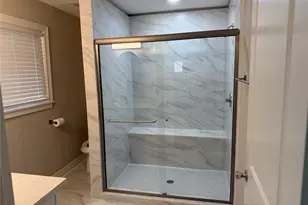 7070 Brace St, Houston, TX 77061 - Photo 9