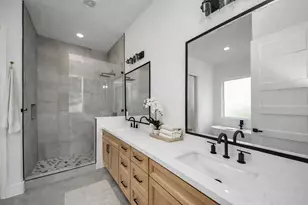 1917 West St, Houston, TX 77026 - Photo 25