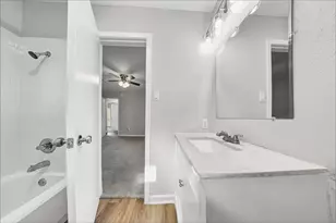 12210 Lambeth Palace Dr, Houston, TX 77066 - Photo 13