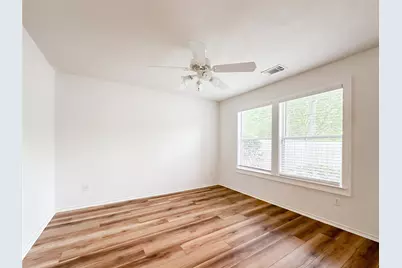 11 Orion Star Court, The Woodlands, TX 77382 - Photo 7