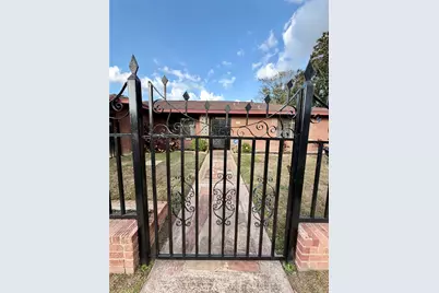 7007 Avenue F, Houston, TX 77011 - Photo 1