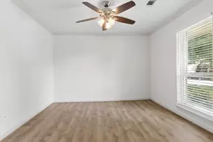 6022 Beaudry Dr, Houston, TX 77035 - Photo 7