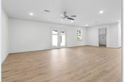 6022 Beaudry Drive, Houston, TX 77035 - Photo 11