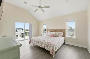 4003 Elissa Ct, Galveston, TX 77554 - Photo 33