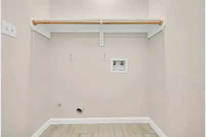 5639 Westover Street, Houston, TX 77033 - Photo 27