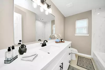 5639 Westover Street, Houston, TX 77033 - Photo 15