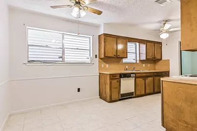 1426 Scott Street, La Marque, TX 77568 - Photo 11