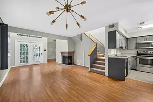 2425 Holly Hall St, Houston, TX 77054 - Photo 7