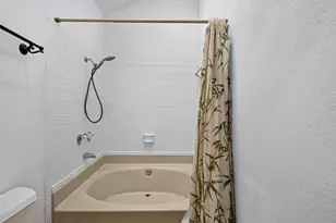 2425 Holly Hall St, Houston, TX 77054 - Photo 31